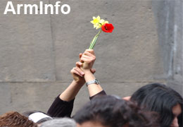 Armenians from all over the world pay tribute to 102nd anniversary of  Armenian Genocide in Ottoman Empire