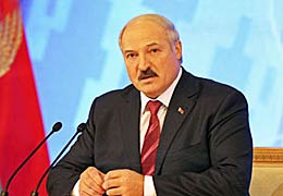 Александр Лукашенко поздравил Армена Саркисяна с юбилеем
