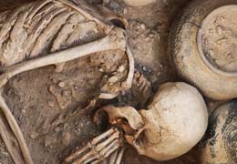 В Кармир-Блуре археологи обнаружили некрополь