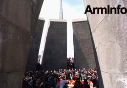 Стартовало шествие Армянского национального конгресса к <Цицернакаберду>