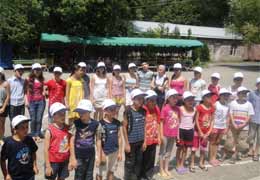 Почти 500 детей сотрудников ЗАО "ЮКЖД" отдохнули в детском лагере "Гугарк"
