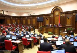 The Armenian parliament started hearings in connection with the  growth of prices: the authorities adhere to the previous version on  inflation