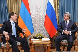 Встреча Саргсян-Медведев была отменена из-за гриппа главы российского кабмина