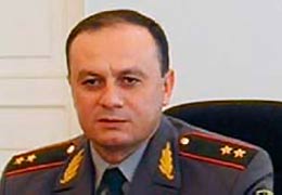 Вторые сутки министр обороны Армении находится в приграничных селах Тавушской области