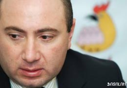 Expert: Only Azerbaijan gains from Serzh Sargsyan