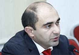 Эдмон Марукян: Действия блока "Елк" будут направлены на мирную смену власти в Армении