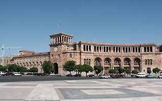 Armenian Government proposes to convene an extraordinary session of  parliament on December 19