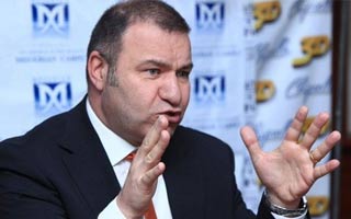 Микаэл Мелкумян обещает в случае прихода к власти блока <Царукян> поднять пенсии и минимальную зарплату