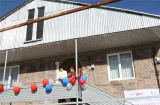 Компания Viva Cell-MTS и Домостроительный центр Фулер продолжают содействовать решению жилищных проблем в регионах Армении