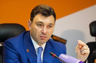 Шармазанов советует Свитальскому не реагировать остро на заявления представителей властей Армении, а прислушаться и проанализировать их