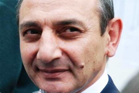Бако Саакян поздравил Сержа Саргсяна с избранием на посту премьера Армении