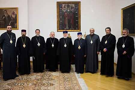 Выборы патриарха Константинопольской епархии ААЦ будут организованы в шестимесячный срок