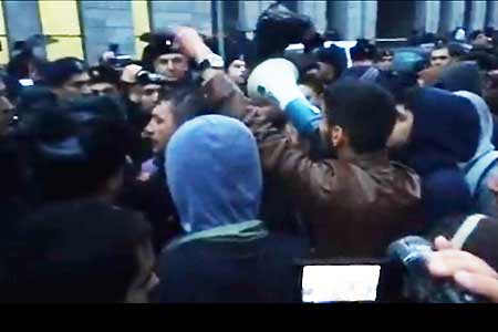 Artur Sargsyan`s death report causes people`s protests against law  enforcement bodies  