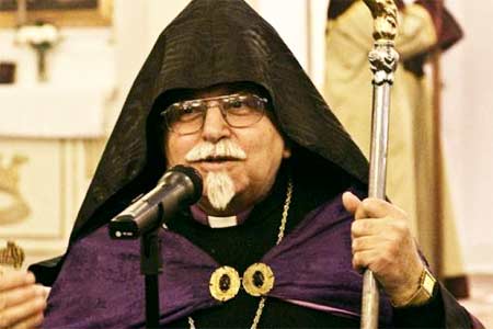 Избранный местоблюститель Константинопольского Патриарха ААЦ не видит иного выхода кроме как отставки своего предшественника