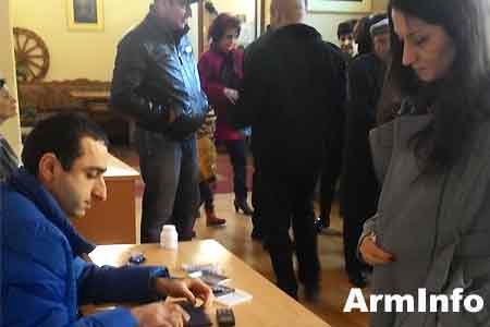 По данным на 10:00 2 апреля Генпрокуратура Армении изучила 320 жалоб относительно избирательных процессов в республике