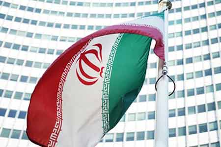Неизвестные открыли стрельбу в парламенте Ирана 