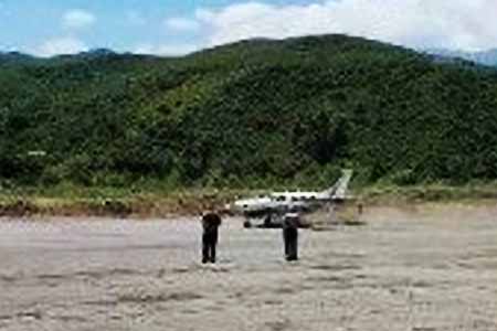 Governor of Syunik region of Armenia attended pilot landing of a  light aircraft at airport of city of Kapan 