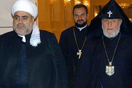 В Москве проходит трехсторонняя встреча религиозных лидеров Армении, Азербайджана и России