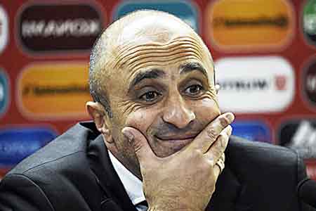 Артур Петросян подал в отставку с поста главного тренера национальной сборной Армении по футболу