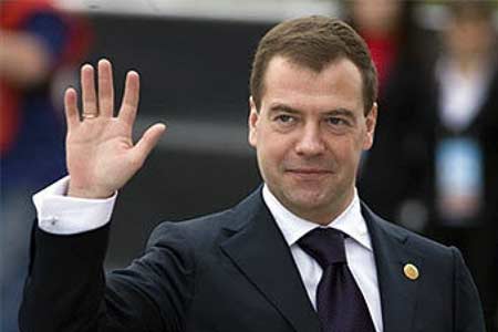 Дмитрий Медведев поздравил Никола Пашиняна с назначением на пост премьер- министра Армении