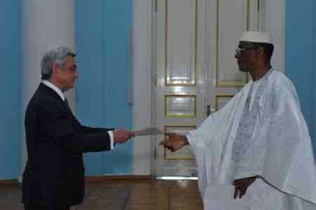 Президент Саргсян принял верительные грамоты посла Мали