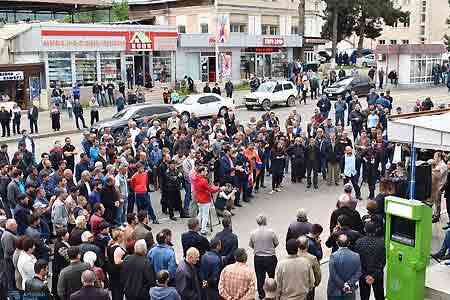В Степанакерте ситуация стабильная, акции протеста прекращены