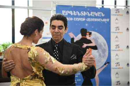 Converse Bank customers got another opportunity to watch argentine tango