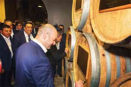 Визит премьер-министра Армении Никола Пашиняна и премьер-министра Грузии Мамуки Бахтадзе  на Ереванский коньячный завод 