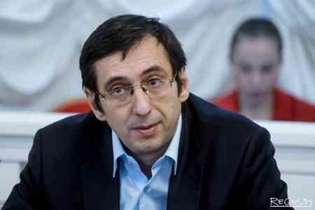 Russian political scientist: Both official and unofficial  negotiations are underway between Yerevan and Baku