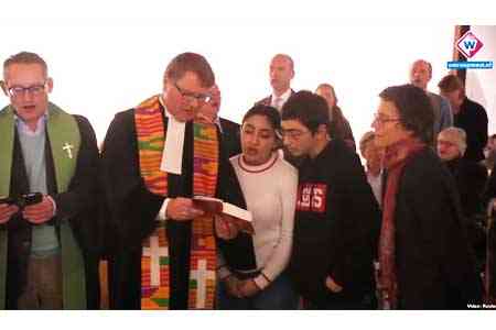 В протестантской церкви в Гааге второй месяц продолжается литургия с целью предотвращения депортации армянской семьи