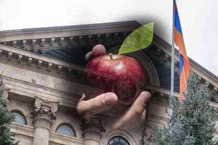 Должность вице-спикера стала яблоком раздора в новоизбранном парламенте Армении
