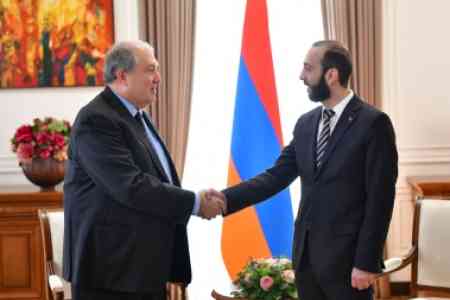 Президент Армении провел встречу с председателем НС РА