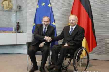 Премьер-министр РА и председатель Бундестага обсудили вопросы укрепления межпарламентских связей