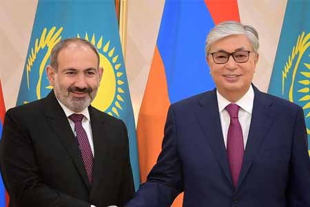 Пашинян поздравил Токаева с 30-летием установления дипломатических отношений между Арменией и Казахстаном