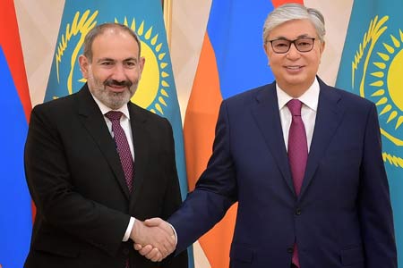 Ceremonial reception of Kazakh president at Armenian presidential  administration 