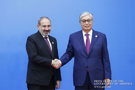 Президент Казахстана и премьер Армении обсудили вопросы региональной стабильности и безопасности