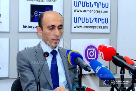Артак Бегларян назвал неприемлемыми и незаконными действия и заявления Армении, направленные на признание Арцаха в составе Азербайджана