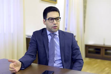 Глава КГД встретился с главой делегации ЕС в Армении