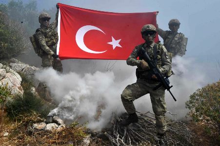 Թուրքիայի պաշտպանության նախարարությունը կրկին իրեն պահում է որպես ադրբեջանական բնակարանի տիրուհի