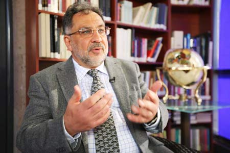 Professor: Talking about a peace treaty with Azerbaijan is part of  Armenia`s strategy to avoid war