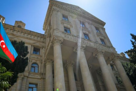 МИД Азербайджана вновь потребовал изменений в Конституции Армении