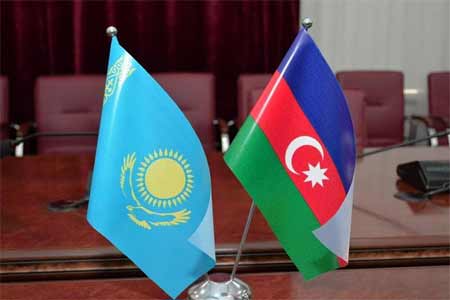 Казахстан предложил Азербайджану подключиться к создаваемой Евразийской товаропроводящей системе
