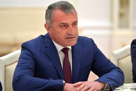 Анатолий Бибилов заявил о намерении Южной Осетии войти в состав России