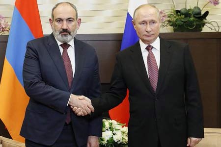 Пашинян и Путин договорились активизировать взаимодействие в трехстороннем формате вместе с Азербайджаном