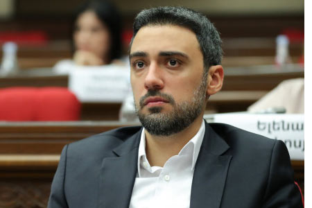 Оппозиционный депутат раскритиковал поведение премьера Армении и провластных СМИ в связи со смертельным ДТП в Ереване
