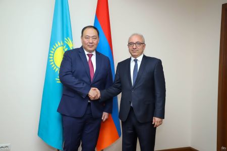 В Ереване состоялись межмидовские консультации Армении и Казахстана
