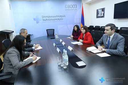 Министр здравоохранения Армении и глава офиса МККК в Ереване обсудили гуманитарную ситуацию в Арцахе