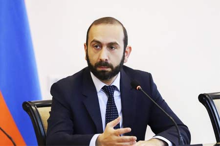 Armenian FM holds meetings on sidelines of Antalya Diplomacy Forum