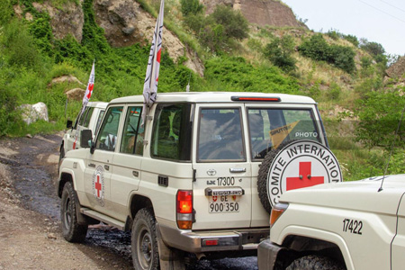 При посредничестве МККК из Арцаха в Армению было перевезено 14 пациентов
