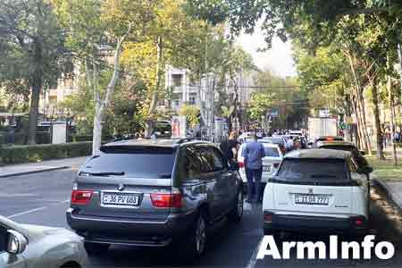 В Армении  возобновились акции протеста, направленные на смену власти